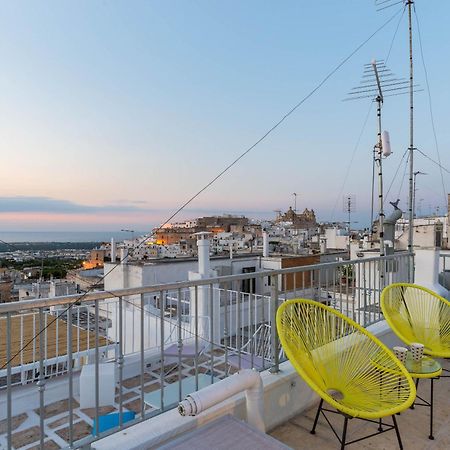 Bianco Sale Holiday Home - Seaview Terraces オストゥーニ エクステリア 写真
