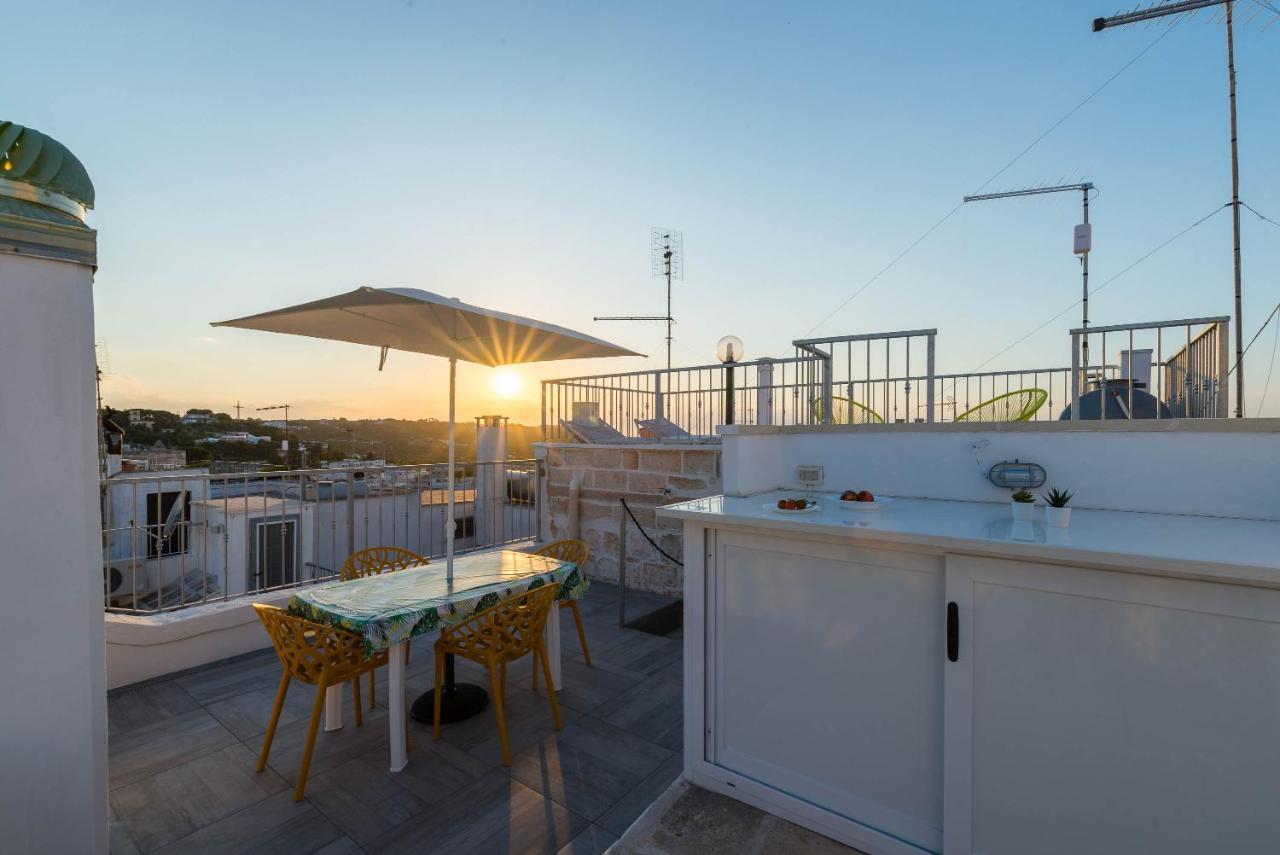 Bianco Sale Holiday Home - Seaview Terraces オストゥーニ エクステリア 写真