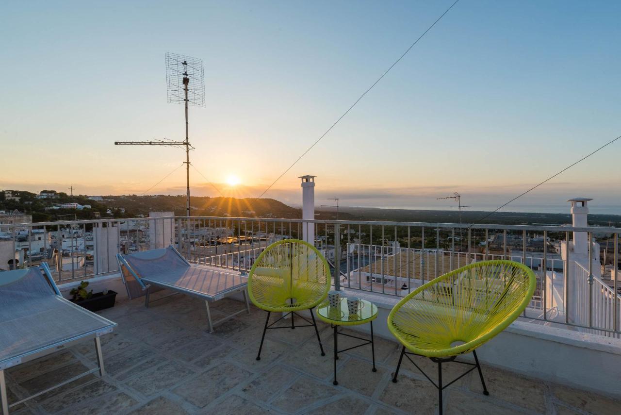 Bianco Sale Holiday Home - Seaview Terraces オストゥーニ エクステリア 写真